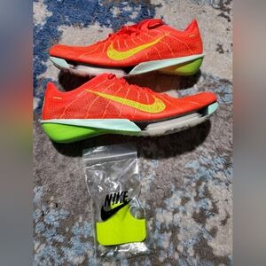 Nike Sz 7, 7.5 Or 8.5 Brand New Track Cleats